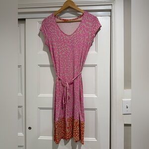 Boden V-neck tie waist dress